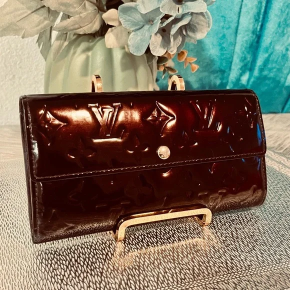 Louis Vuitton purple vernis Patent Leather Clutch wallet - Picture 3 of 13